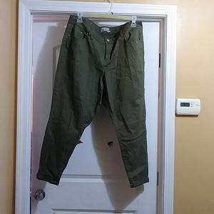 Army green pants (never worn)